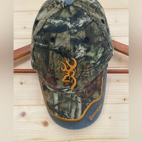 SOLD BROWNING Camouflaged One Size Fits All Baseball Cap Adjustable Velcro - Picture 9 of 9